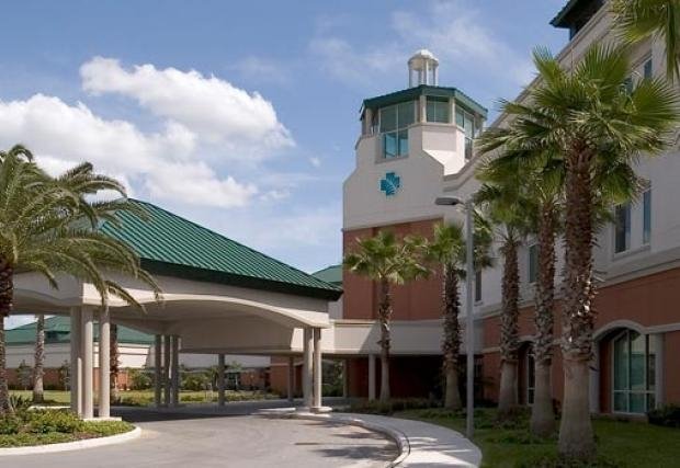 Lakewood Ranch Medical Center entrance 