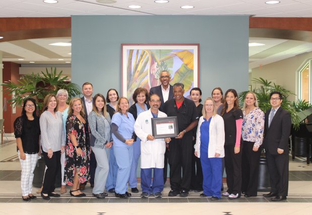 Lakewood Ranch Medical Center recibe Mission: Lifeline Gold Receiving Achievement Award