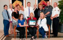 Lakewood Ranch Medical Center staff with award